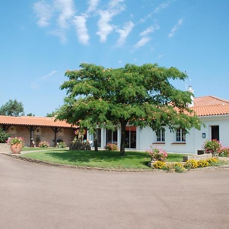 Hotel Chez Bernadou Machecoul Exterior foto