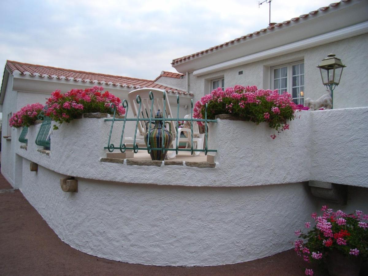 Hotel Chez Bernadou Machecoul Exterior foto